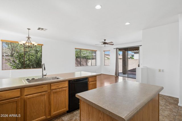 3402 E POWELL Way, Gilbert, AZ 85298