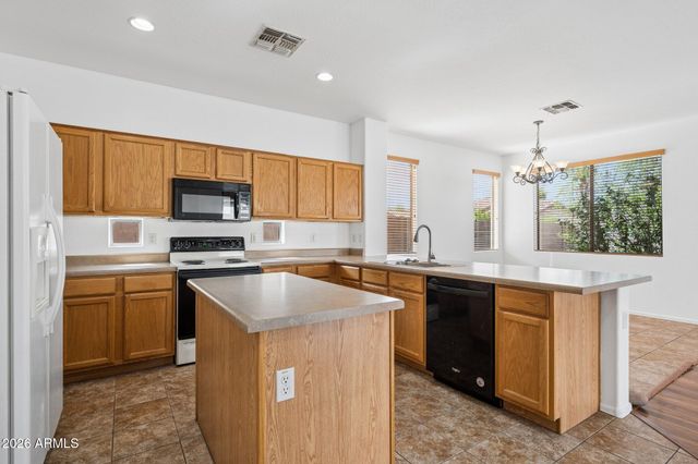 3402 E POWELL Way, Gilbert, AZ 85298