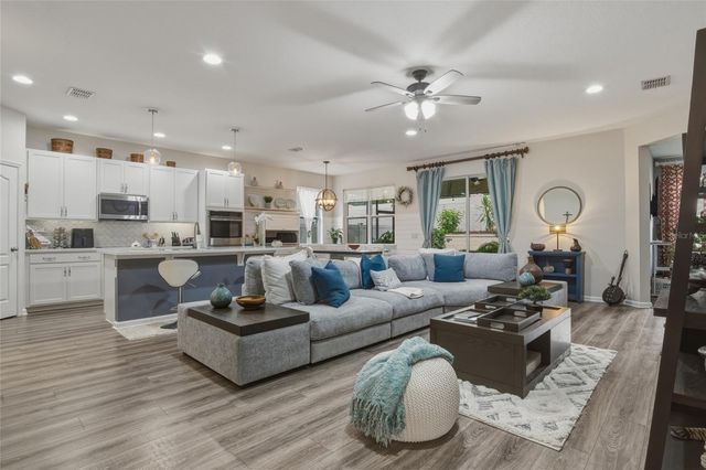16742 ABBEY HILL COURT, Clermont, FL 34711