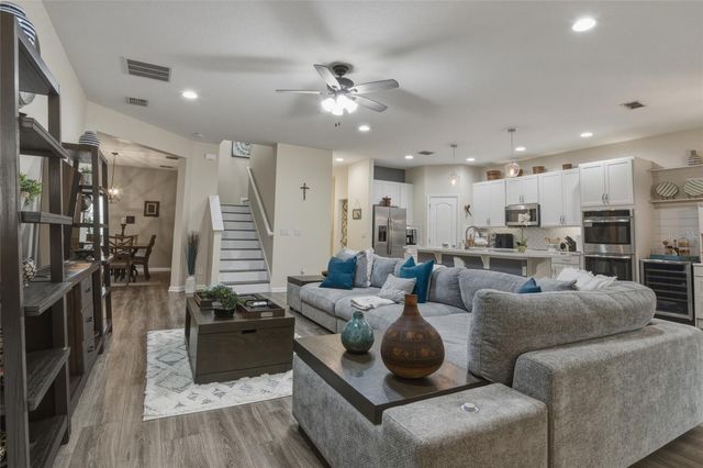 16742 ABBEY HILL COURT, Clermont, FL 34711