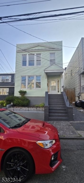 308 Pearsall Ave, Jersey City, NJ 07305