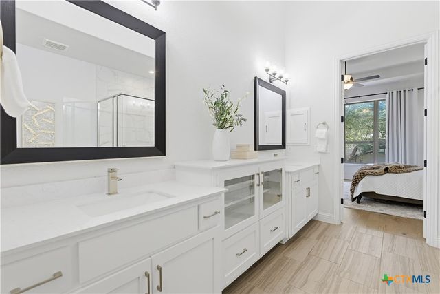 225 Diamondback Drive, Georgetown, TX 78628