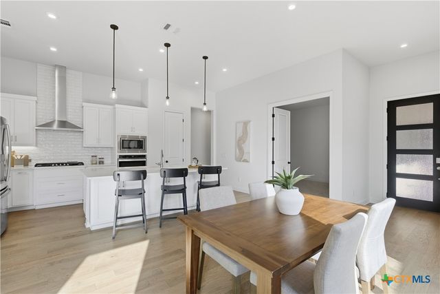 225 Diamondback Drive, Georgetown, TX 78628