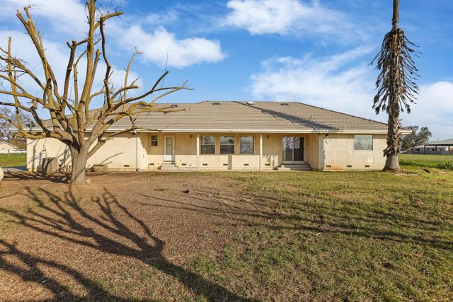 24257 N Pearl Rd, Acampo, CA 95220