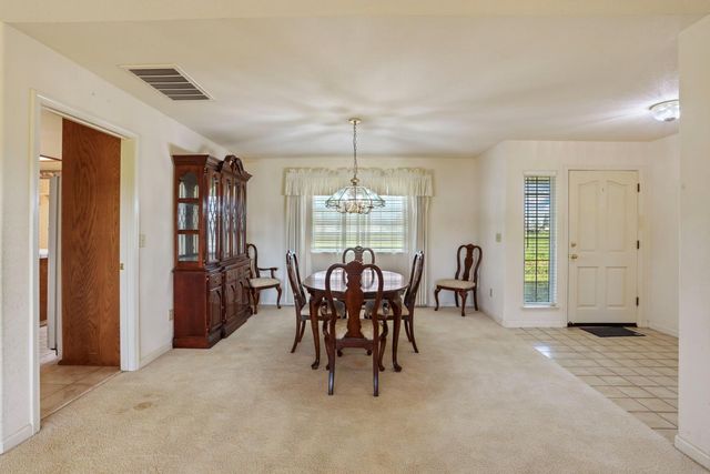 24257 N Pearl Rd, Acampo, CA 95220