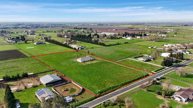 24257 N Pearl Rd, Acampo, CA 95220