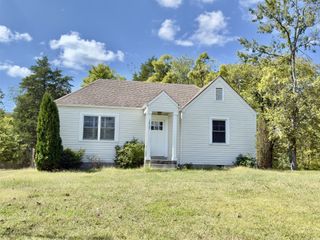1227 Old Hickory Blvd, Nashville, TN 37207