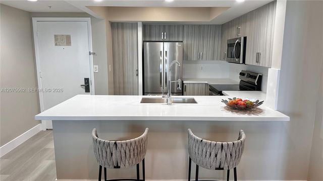 17375 Collins Avenue 2003, Sunny Isles Beach, FL 33160