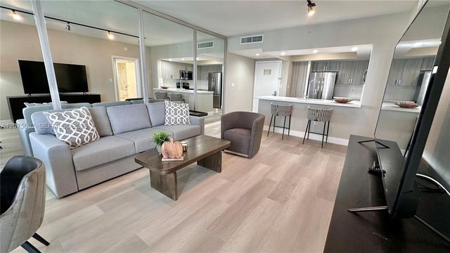 17375 Collins Avenue 2003, Sunny Isles Beach, FL 33160