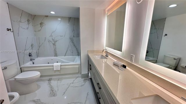 17375 Collins Avenue 2003, Sunny Isles Beach, FL 33160