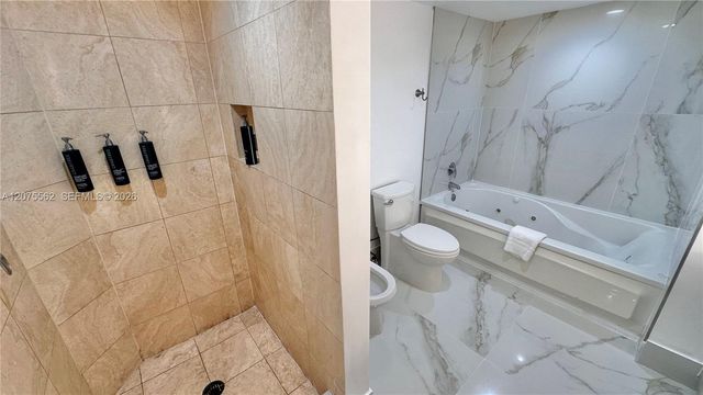 17375 Collins Avenue 2003, Sunny Isles Beach, FL 33160