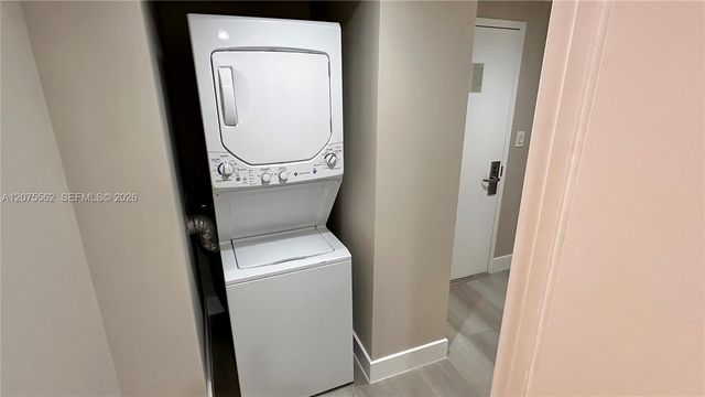17375 Collins Avenue 2003, Sunny Isles Beach, FL 33160