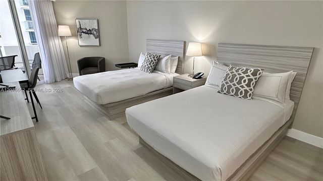 17375 Collins Avenue 2003, Sunny Isles Beach, FL 33160