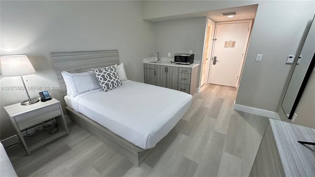 17375 Collins Avenue 2003, Sunny Isles Beach, FL 33160