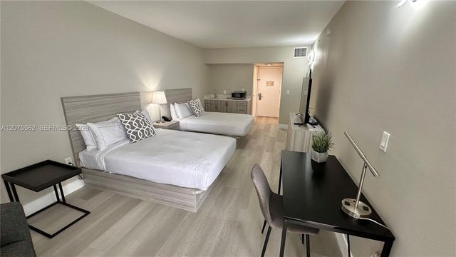 17375 Collins Avenue 2003, Sunny Isles Beach, FL 33160
