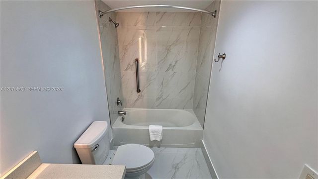 17375 Collins Avenue 2003, Sunny Isles Beach, FL 33160