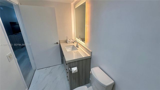 17375 Collins Avenue 2003, Sunny Isles Beach, FL 33160