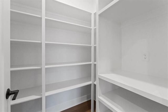 25050 W 94th Terrace, Lenexa, KS 66227