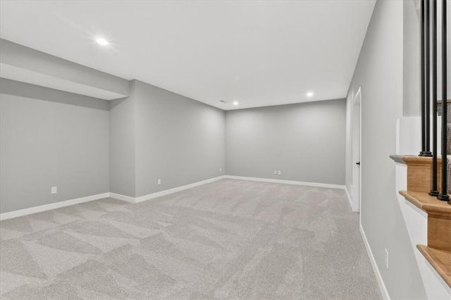 25050 W 94th Terrace, Lenexa, KS 66227
