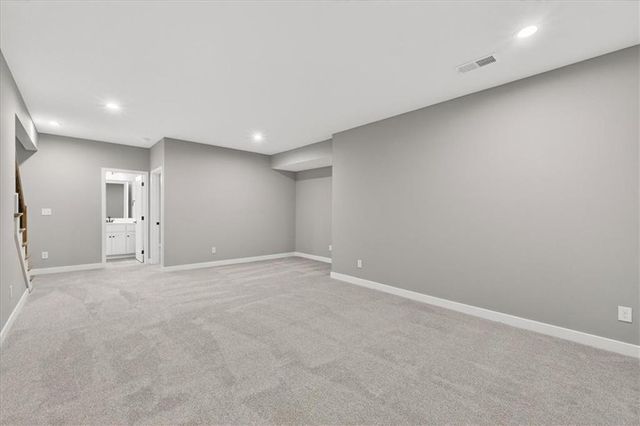 25050 W 94th Terrace, Lenexa, KS 66227