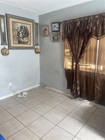 1112 6TH STREET E, Bradenton, FL 34208