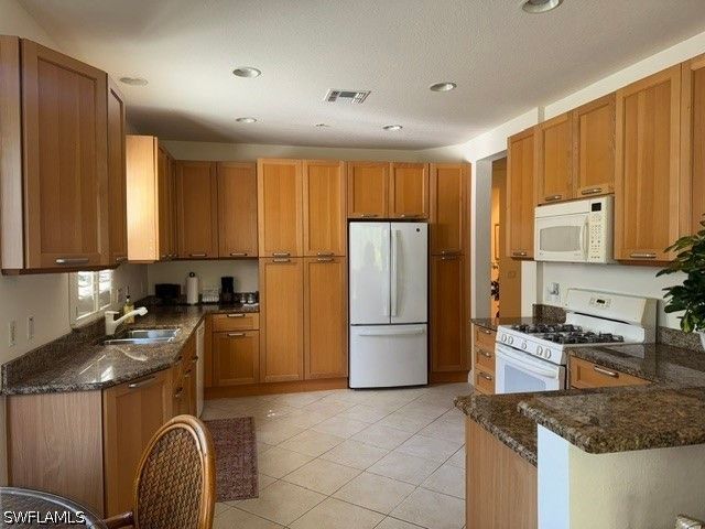 3730 Montreux LN 104, Naples, FL 34114
