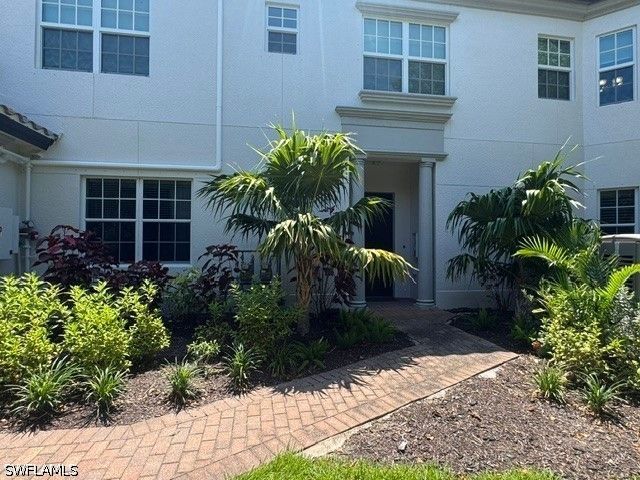 3730 Montreux LN 104, Naples, FL 34114