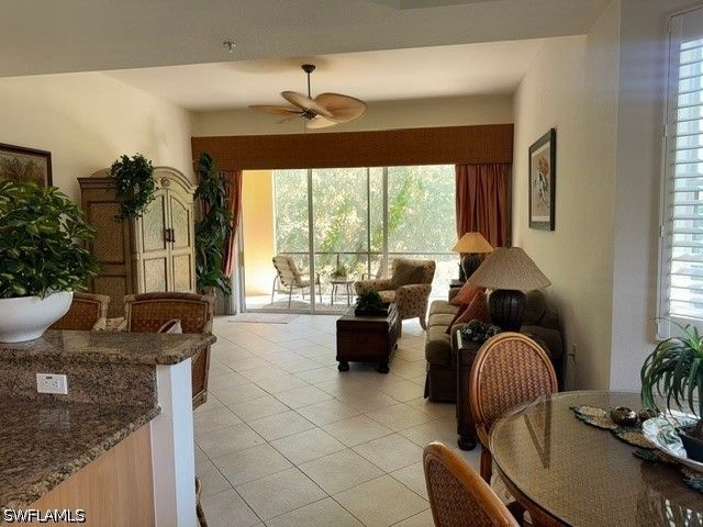 3730 Montreux LN 104, Naples, FL 34114