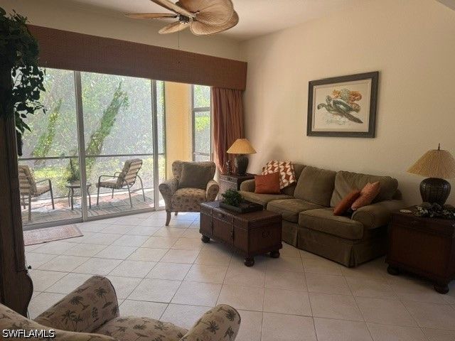 3730 Montreux LN 104, Naples, FL 34114