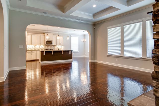 9810 Glenmore Ln, Brentwood, TN 37027