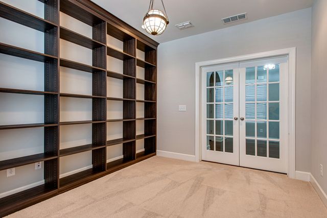 9810 Glenmore Ln, Brentwood, TN 37027