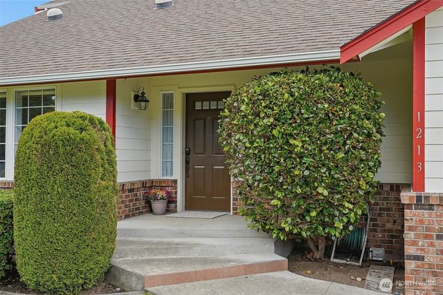 1213 N Frace Street, Tacoma, WA 98406