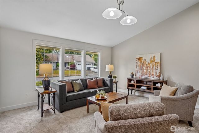1213 N Frace Street, Tacoma, WA 98406