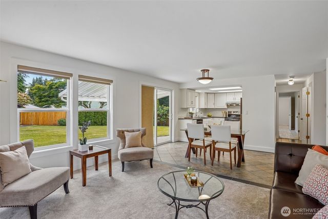 1213 N Frace Street, Tacoma, WA 98406