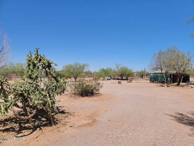 25712 W Steinbeck Drive, Morristown, AZ 85342