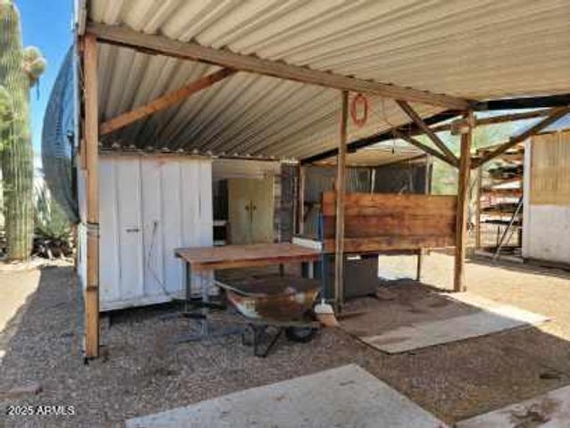 25712 W Steinbeck Drive, Morristown, AZ 85342