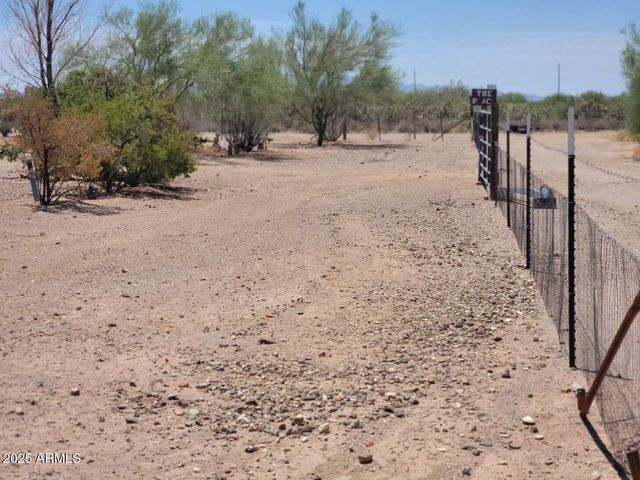 25712 W Steinbeck Drive, Morristown, AZ 85342