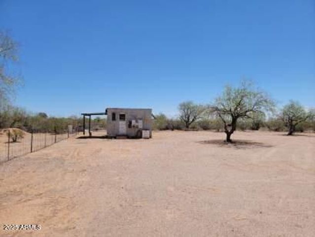 25712 W Steinbeck Drive, Morristown, AZ 85342