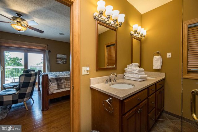 165 PARKSIDE NORTH CT, Mc Henry, MD 21541