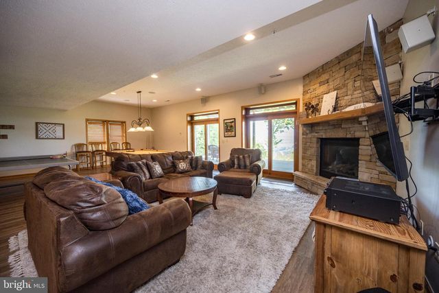 165 PARKSIDE NORTH CT, Mc Henry, MD 21541