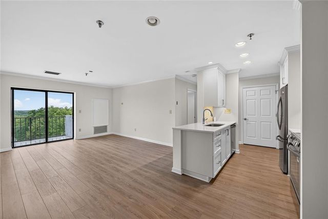 300 Johnson Ferry Road NE B-603, Sandy Springs, GA 30328