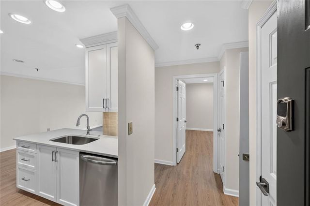 300 Johnson Ferry Road NE B-603, Sandy Springs, GA 30328