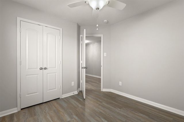 12201 Seacrest Lane, Texas City, TX 77568