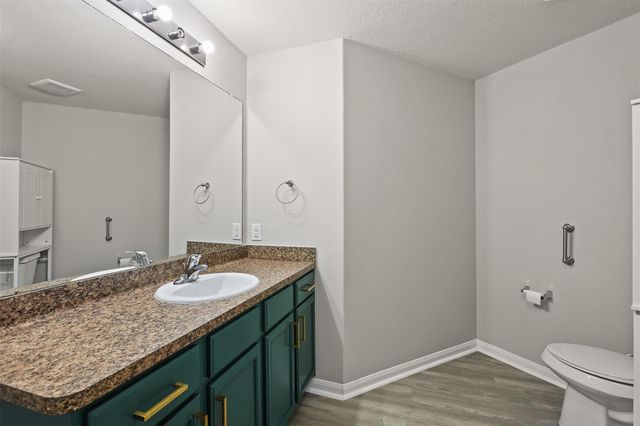 12201 Seacrest Lane, Texas City, TX 77568