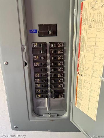 22160 Averhill Street, Farmington Hills, MI 48336