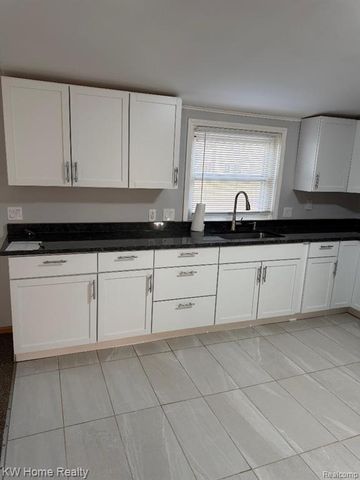 22160 Averhill Street, Farmington Hills, MI 48336