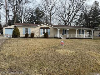 22160 Averhill Street, Farmington Hills, MI 48336