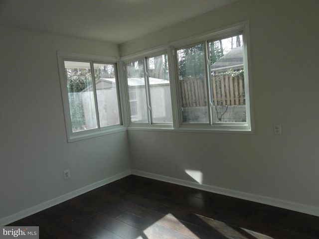 7029 WOODLEY LN, Falls Church, VA 22042