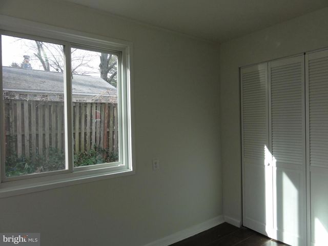 7029 WOODLEY LN, Falls Church, VA 22042