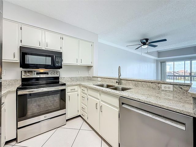 2400 FEATHER SOUND DRIVE 933, Clearwater, FL 33762